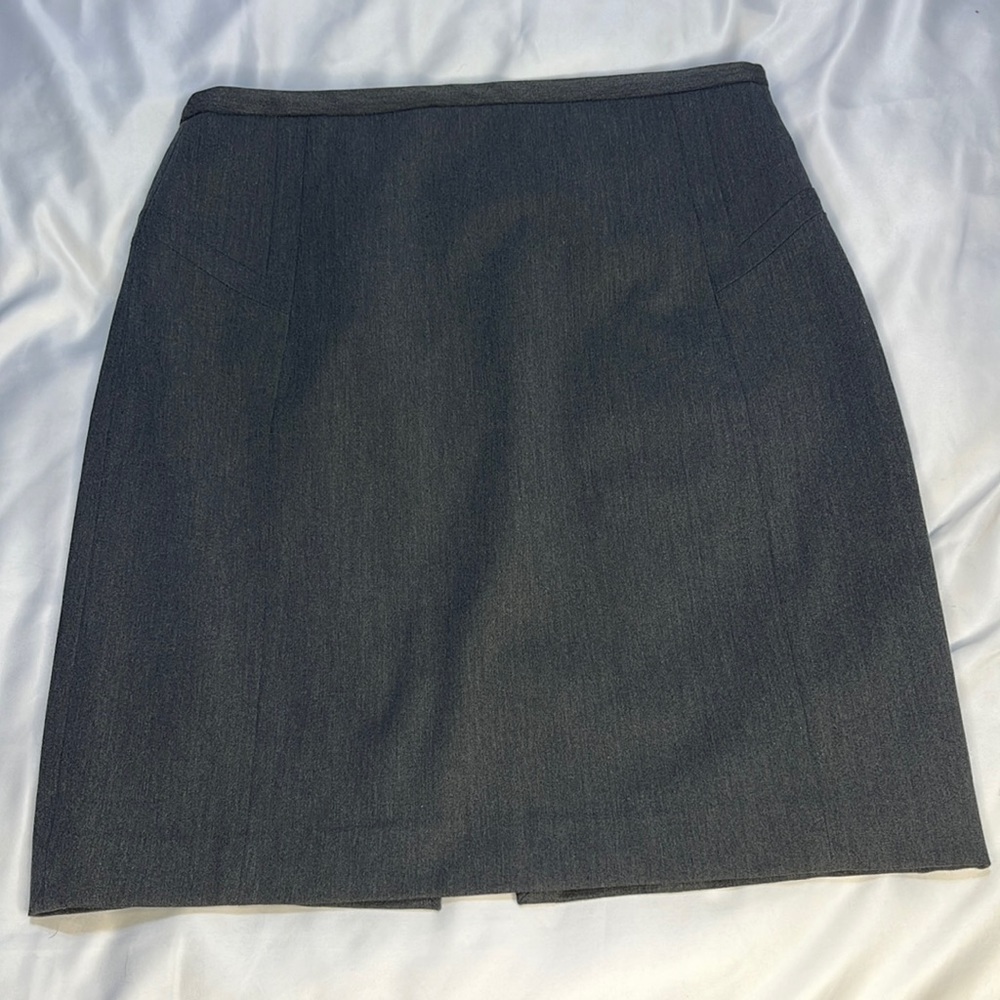 Express Design Studio Heather Gray pencil skirt - Size 8